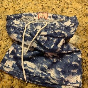 Eric Emmanuel shorts. Brand new. Large.